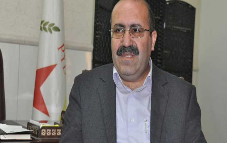 سه‌رۆكێ پ ي د مه‌رجه‌كي ژبۆ كارێ هه‌ڤبه‌ش پێشكێشي ئه‌نه‌كه‌سه‌ دكه‌