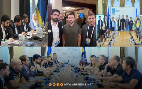 وفد ﻣﻦ اﻟﻤﺠﺘﻤﻊ اﻟﻤﺪﻧﻲ اﻟﺴﻮري يتلقي الرئيس الأوكراني فولوديمير زيلينسكي وفد ﻣﻦ اﻟﻤﺠﺘﻤﻊ اﻟﻤﺪﻧﻲ اﻟﺴﻮري يتلقي الرئيس الأوكراني فولوديمير زيلينسكي