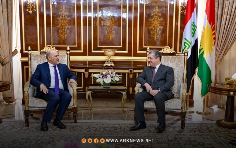 مسرور بارزاني وأحمد الجربا يتبادلان وجهات النظر بشأن آخر المستجدات في المنطقة مسرور بارزاني وأحمد الجربا يتبادلان وجهات النظر بشأن آخر المستجدات في المنطقة