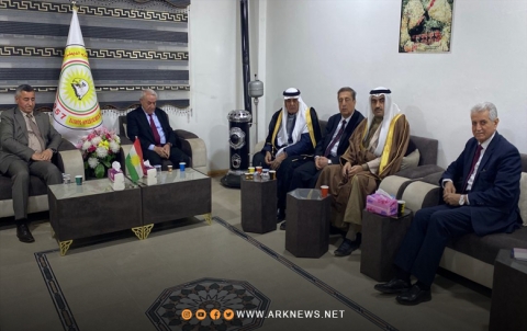 قامشلو.. وفد من وجهاء عشيرتَي بني سبعة والشرابيين يزور مقر الديمقراطي الكوردستاني-سوريا 