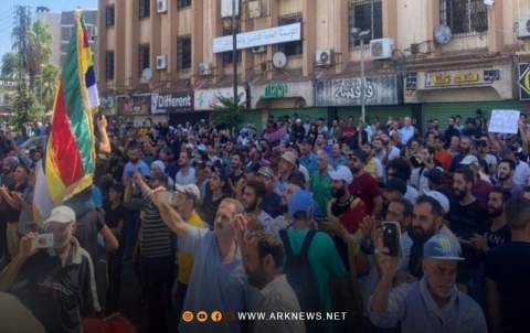 السويداء.. الإضراب يدخل يومه الثالث ونطاق التظاهر في اتساع
