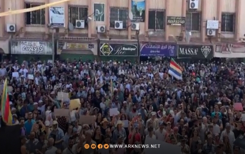 السويداء.. المئات يتظاهرون تحت عنوان السويداء.. المئات يتظاهرون تحت عنوان