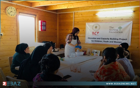 آكري.. بارزاني الخيرية تفتتح دورة لتعليم صناعة الحلويات