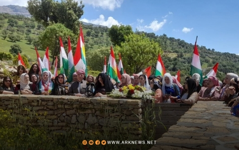 وفد من اتحاد نساء كوردستان-سوريا يزور مزار الخالدين في بارزان 