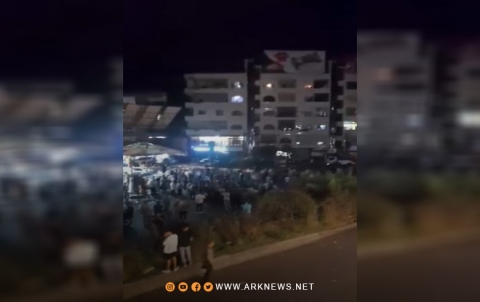 ريف دمشق.. أبناء جرمانا يقطعون الطرق الرئيسية احتجاجا على سوء الأوضاع الخدمية ريف دمشق.. أبناء جرمانا يقطعون الطرق الرئيسية احتجاجا على سوء الأوضاع الخدمية
