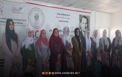 بارزاني الخيرية تختتم دورة لتعليم الخياطة في مخيم دارشكران 