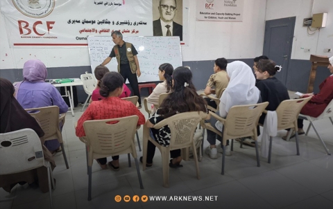 بارزاني الخيرية تفتتح دورة لتعليم اللغة الإنكليزية في مخيم قوشتبة بارزاني الخيرية تفتتح دورة لتعليم اللغة الإنكليزية في مخيم قوشتبة