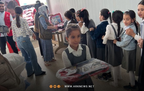 دوميز.. حقائب وقرطاسية من 