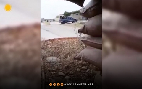 فيديو... قتلى وجرحى إثر اشتباكاتٍ بين المسلحين في ناحية بلبله بعفرين فيديو... قتلى وجرحى إثر اشتباكاتٍ بين المسلحين في ناحية بلبله بعفرين