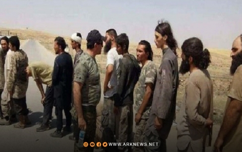 قوات سوريا الديمقراطية تسلم العراق نحو 50 فرنسيا قوات سوريا الديمقراطية تسلم العراق نحو 50 فرنسيا