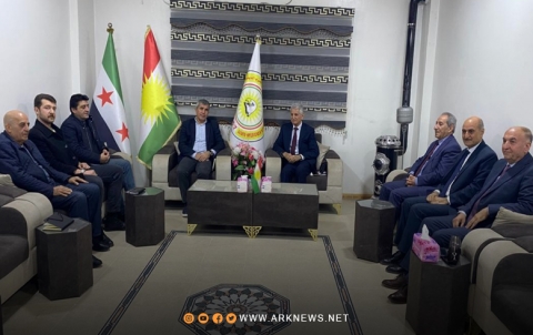 محمد إسماعيل يستقبل وفدا من مجلس سوريا الديمقراطية 