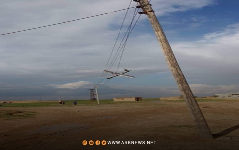 Hesekê.. Droneke mêîsên Iraqê di nav kabloyên elektrîkê de asê ma