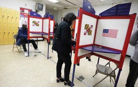 الأمريكيون يصوتون اليوم في الانتخابات النصفية وسط توقعات بتحول بايدن إلى 