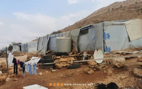 مداهمات وحواجز سيارة في مخيمات اللاجئين السوريين في بلدة مداهمات وحواجز سيارة في مخيمات اللاجئين السوريين في بلدة