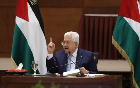 فلسطين تعتبر التطبيع بين الإمارات وإسرائيل “خيانة” وتستدعي سفيرها لدى أبوظبي فلسطين تعتبر التطبيع بين الإمارات وإسرائيل “خيانة” وتستدعي سفيرها لدى أبوظبي