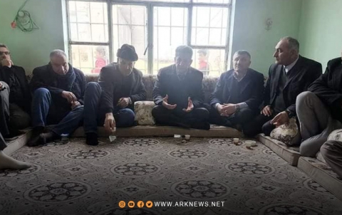 وفد من تنظيم دهوك للـPDK-S يزور عائلة المناضل الراحل آزاد شبك وفد من تنظيم دهوك للـPDK-S يزور عائلة المناضل الراحل آزاد شبك