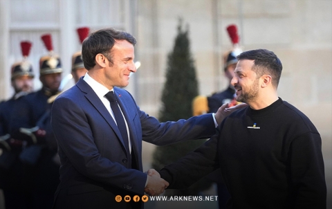 Macron and Zelensky call for new sanctions against Russia