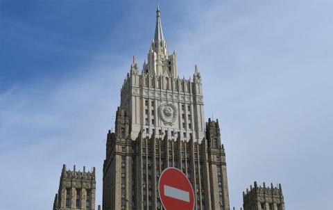 Before assuming her position, Moscow gives advice to the new American ambassador