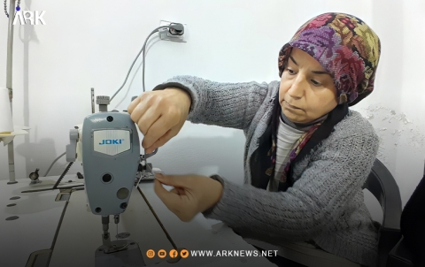 بارزاني الخيرية تفتتح دورة لتعليم الخياطة بعفرين