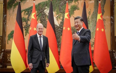 المستشار الألماني يطالب الصين بعلاقات اقتصادية متساوية