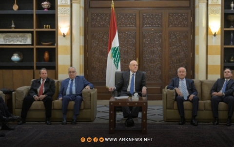 نجيب ميقاتي يدعو حكومته إلى التشدد في تطبيق القوانين على السوريين في لبنان