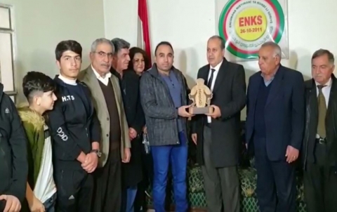 رابطة الرياضيين الكورد تكرم مكتب شؤون المجالس المحلية للـ ENKS 
