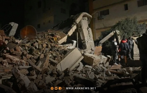 Israîl jimareyek bingehên leşkerî li Humsê û gundewarên wê armanc kirin 