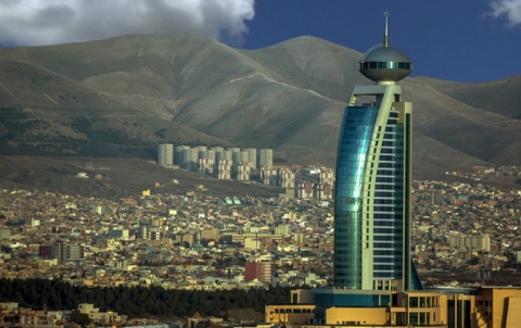 Kurdistan's Sulaimani suspends government work as COVID-19 infections soar