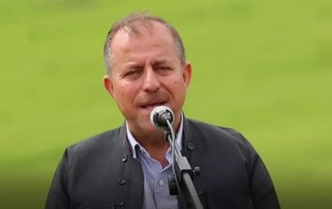 The departure of a Kurdish artist after he was infected with Coronavirus