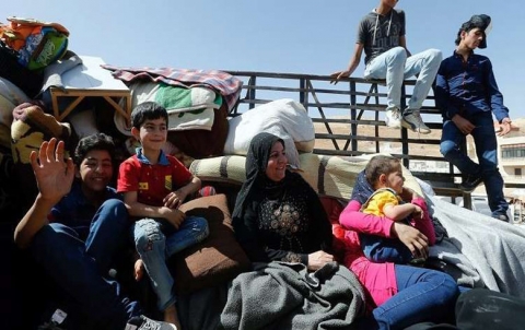 900 penaberên Sûrî vegeryane Sûriyê