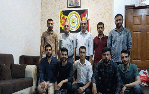 هولير ..PDK-S يكرم عدداً من الطلاب المتخرجين من جامعات كوردستان