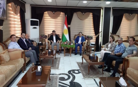 A delegation from the National Council representative meets the management of Pish Khabour crossing