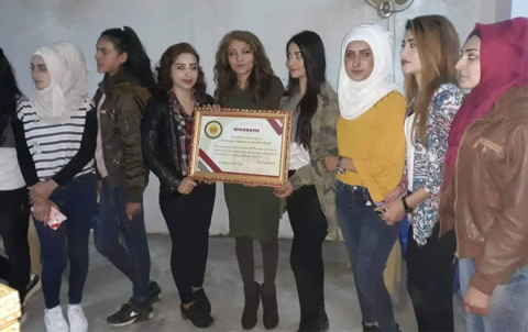 محلية كركي لكي للمجلس الوطني الكردي تكرم فرقة زيوا 