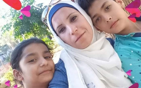 Efrîn .. Polîsên Leşkerî jineke kurd revand Efrîn .. Polîsên Leşkerî jineke kurd revand
