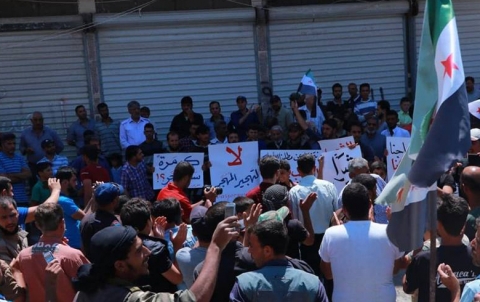 عه‌فرین .. عه‌ره‌بێن د مالێن كوردان ده‌ بجه‌بوونه‌ نه‌ رازینه‌ ژ مالێن كوردان ده‌ركه‌ڤن