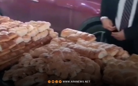 بالفيديو... إقبال شديد على شراء المعروك كأحد التقاليد المتوارثة في أسواق ديرك 