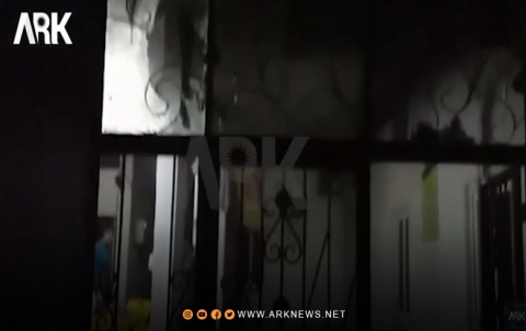 بالفيديو.. ميليشيات PYD تحرق مكتب PDK-S في مدينة كوباني بكوردستان سوريا بالفيديو.. ميليشيات PYD تحرق مكتب PDK-S في مدينة كوباني بكوردستان سوريا