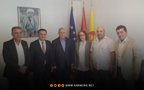 وفد من PDK-S يلتقي مع مسؤولين في الفرع السادس للحزب الديمقراطي الكورستاني في برلين وفد من PDK-S يلتقي مع مسؤولين في الفرع السادس للحزب الديمقراطي الكورستاني في برلين