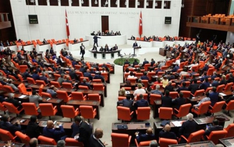 البرلمان التركي يوافق على استمرار العمليات العسكرية في سوريا البرلمان التركي يوافق على استمرار العمليات العسكرية في سوريا