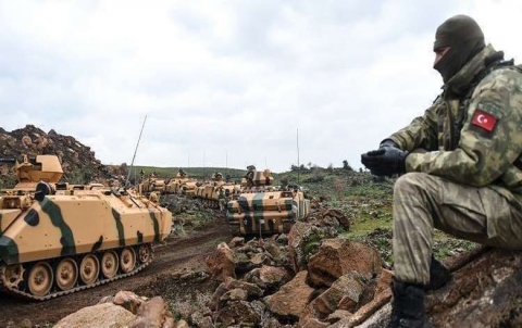 Rosiya helwêsta xwe ji tevgera leşkerî ya Turkiya li ser sînorê Sûriyê ragehand