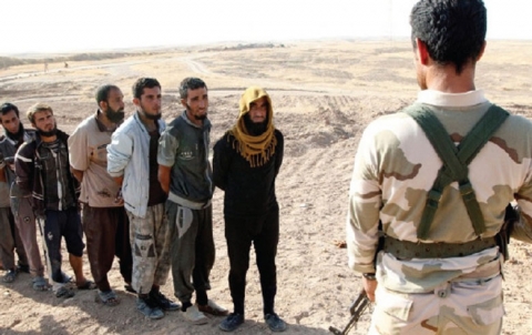 Iraq: Me 280 çekdarên Daşê yen Iraqî ji QSDê wergirtin Iraq: Me 280 çekdarên Daşê yen Iraqî ji QSDê wergirtin