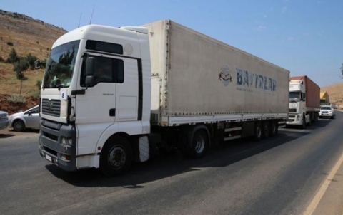 The United Nations sends fifty-three trucks of aid to the needy in Idlib The United Nations sends fifty-three trucks of aid to the needy in Idlib