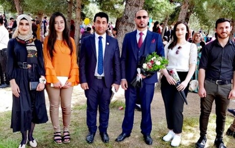 كوية .. YXCDK-R يهنّىء المتخرّجين من الجامعة كوية .. YXCDK-R يهنّىء المتخرّجين من الجامعة