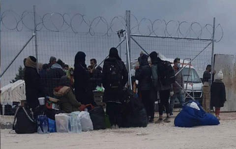 “رايتس ووتش”: اليونان تحتجز لاجئين في ظروف “غير مقبولة” بحجة “كورونا”