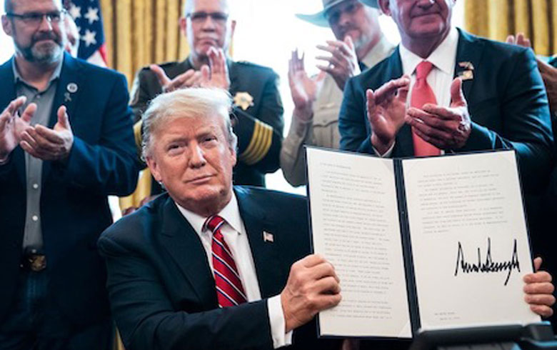 ترامب يعترف رسميا بسيادة إسرائيل على الجولان