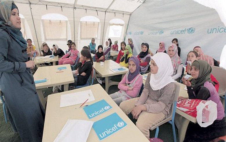 UNICEF 450 ji mamosteyên Sûriyê li kampeke Urdunê ji kar dûr dixe